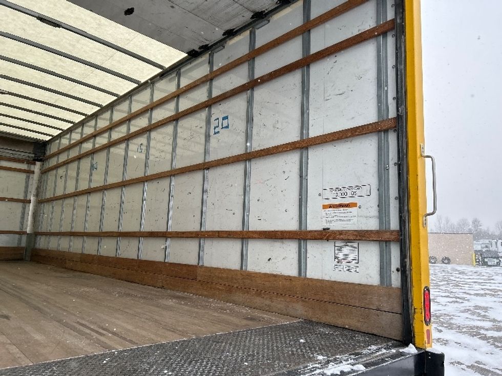 Medium Duty Box Truck-Light and Medium Duty Trucks-International-2021-MV607-Akron-OH-203,725\n\t\tmiles-$ 41,750 - Image 12