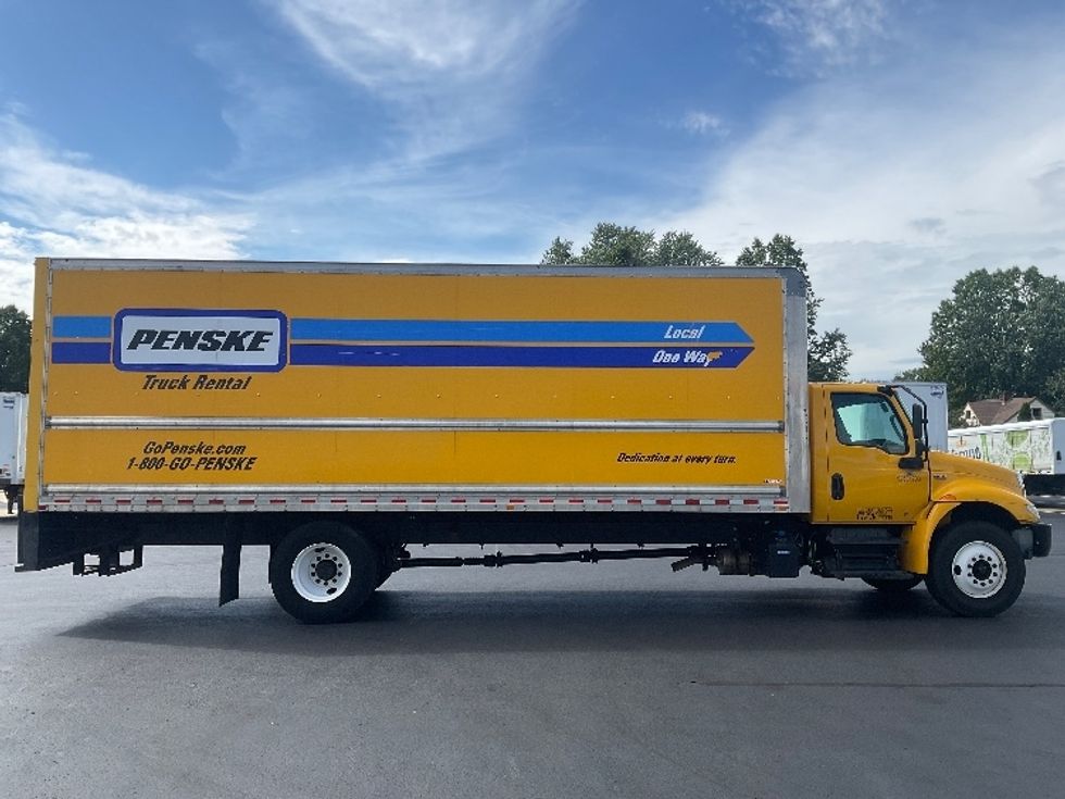 Medium Duty Box Truck-Light and Medium Duty Trucks-International-2021-MV607-Akron-OH-227,692\n\t\tmiles-$ 39,500 - Image 15