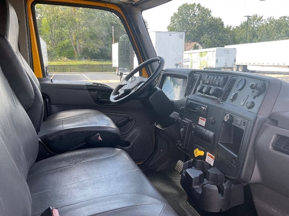 Medium Duty Box Truck-Light and Medium Duty Trucks-International-2021-MV607-Akron-OH-227,692\n\t\tmiles-$ 39,500 - Image 22