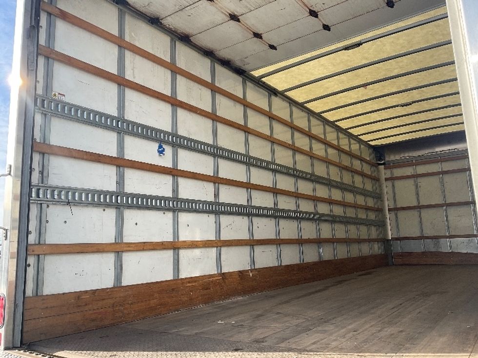 Medium Duty Box Truck-Light and Medium Duty Trucks-International-2021-MV607-Akron-OH-252,820\n\t\tmiles-$ 41,000 - Image 11