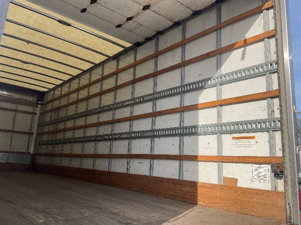 Medium Duty Box Truck-Light and Medium Duty Trucks-International-2021-MV607-Akron-OH-252,820\n\t\tmiles-$ 41,000 - Image 12