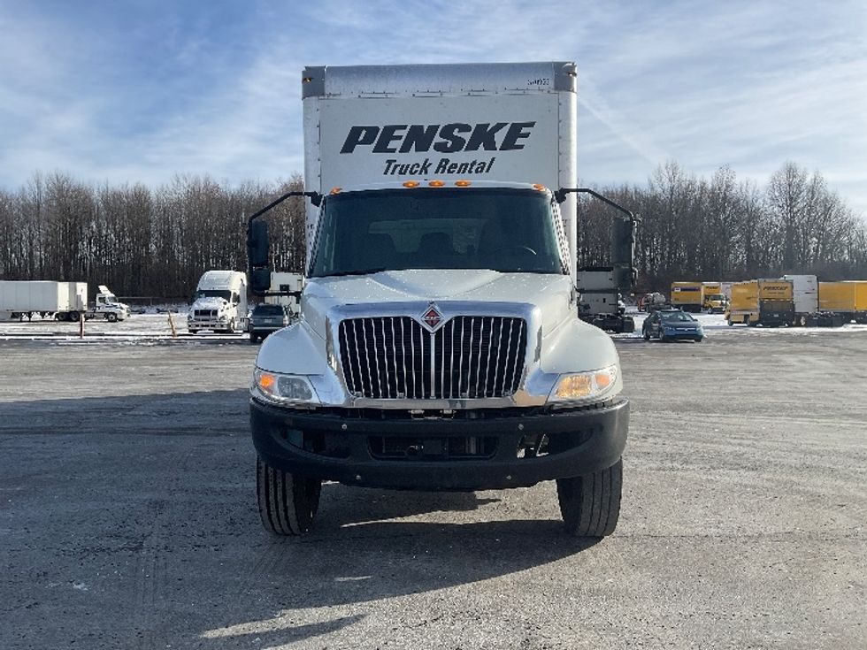 Medium Duty Box Truck-Light and Medium Duty Trucks-International-2021-MV607-Akron-OH-252,820\n\t\tmiles-$ 41,000 - Image 2