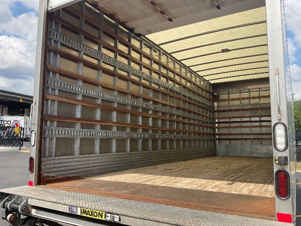 Medium Duty Box Truck-Light and Medium Duty Trucks-International-2021-MV607-Akron-OH-323,853\n\t\tmiles-$ 28,250 - Image 11