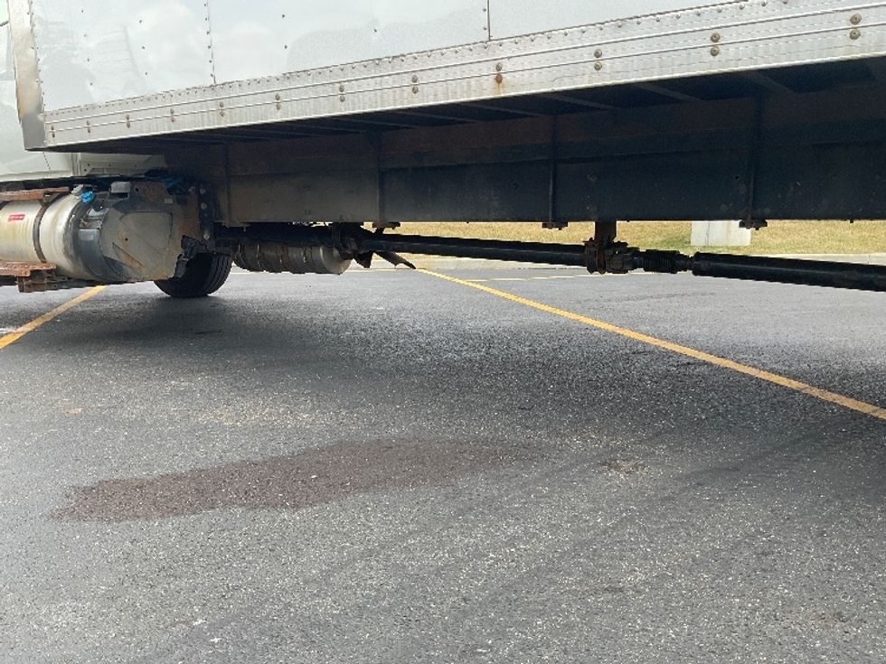 Medium Duty Box Truck-Light and Medium Duty Trucks-International-2021-MV607-Akron-OH-323,853\n\t\tmiles-$ 28,250 - Image 5