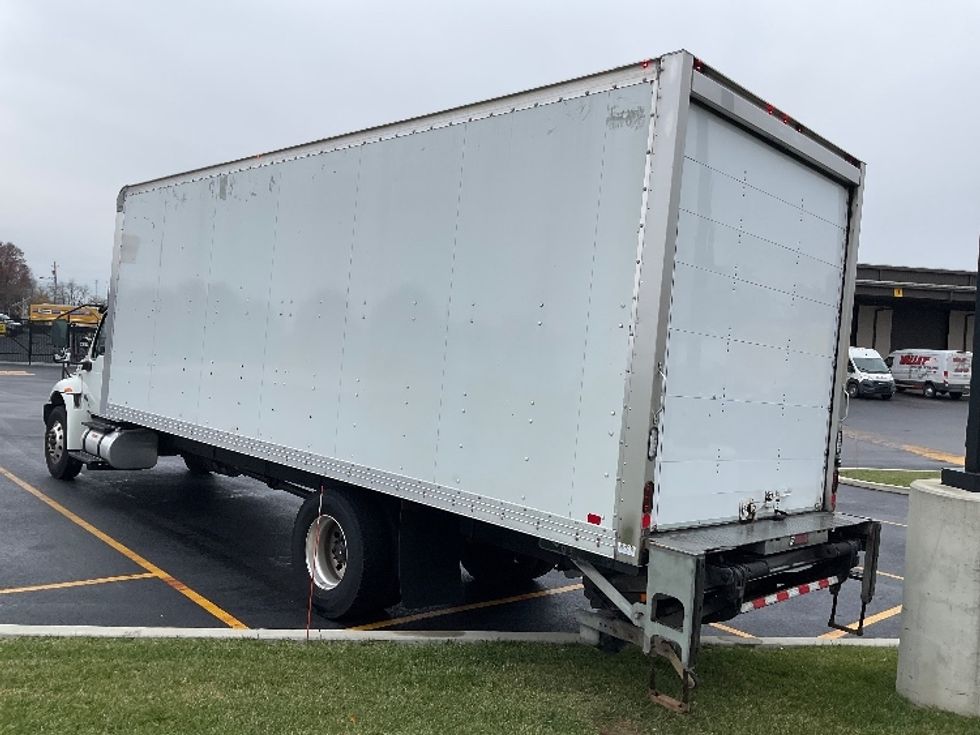 Medium Duty Box Truck-Light and Medium Duty Trucks-International-2021-MV607-Akron-OH-54,577\n\t\tmiles-$ 70,000 - Image 5