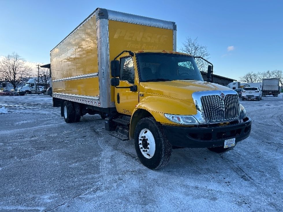 Medium Duty Box Truck-Light and Medium Duty Trucks-International-2021-MV607-Albany-NY-198,937\n\t\tmiles-$ 37,750 - Image 1