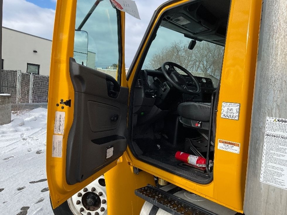 Medium Duty Box Truck-Light and Medium Duty Trucks-International-2021-MV607-Albany-NY-198,937\n\t\tmiles-$ 37,750 - Image 15