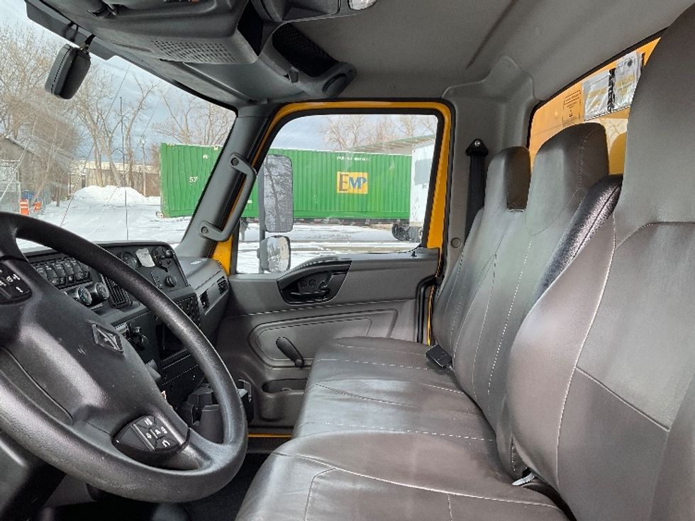 Medium Duty Box Truck-Light and Medium Duty Trucks-International-2021-MV607-Albany-NY-198,937\n\t\tmiles-$ 37,750 - Image 18