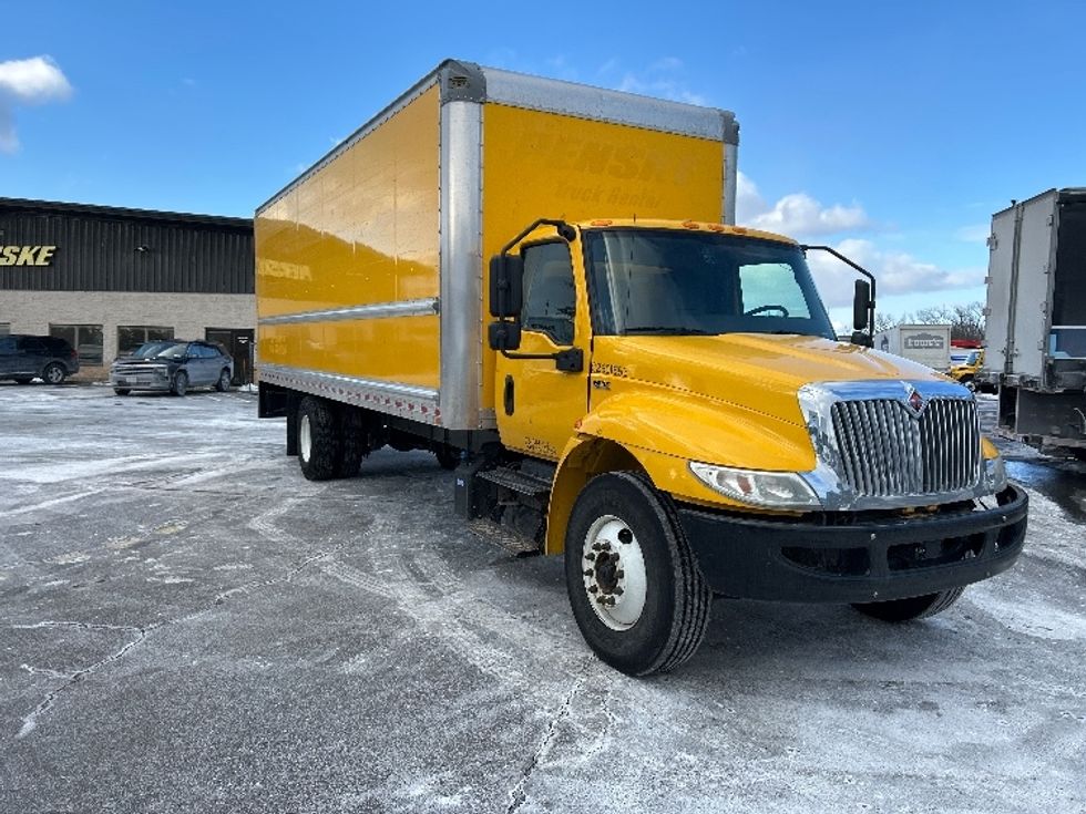 Medium Duty Box Truck-Light and Medium Duty Trucks-International-2021-MV607-Albany-NY-202,900\n\t\tmiles-$ 37,250 - Image 1