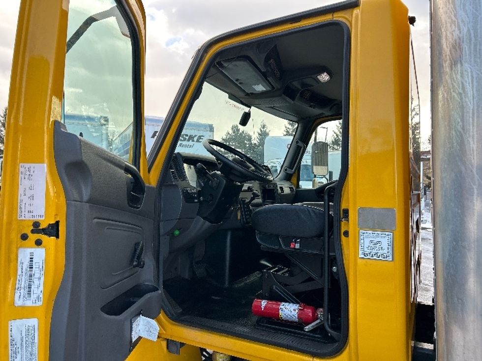 Medium Duty Box Truck-Light and Medium Duty Trucks-International-2021-MV607-Albany-NY-202,900\n\t\tmiles-$ 37,250 - Image 16