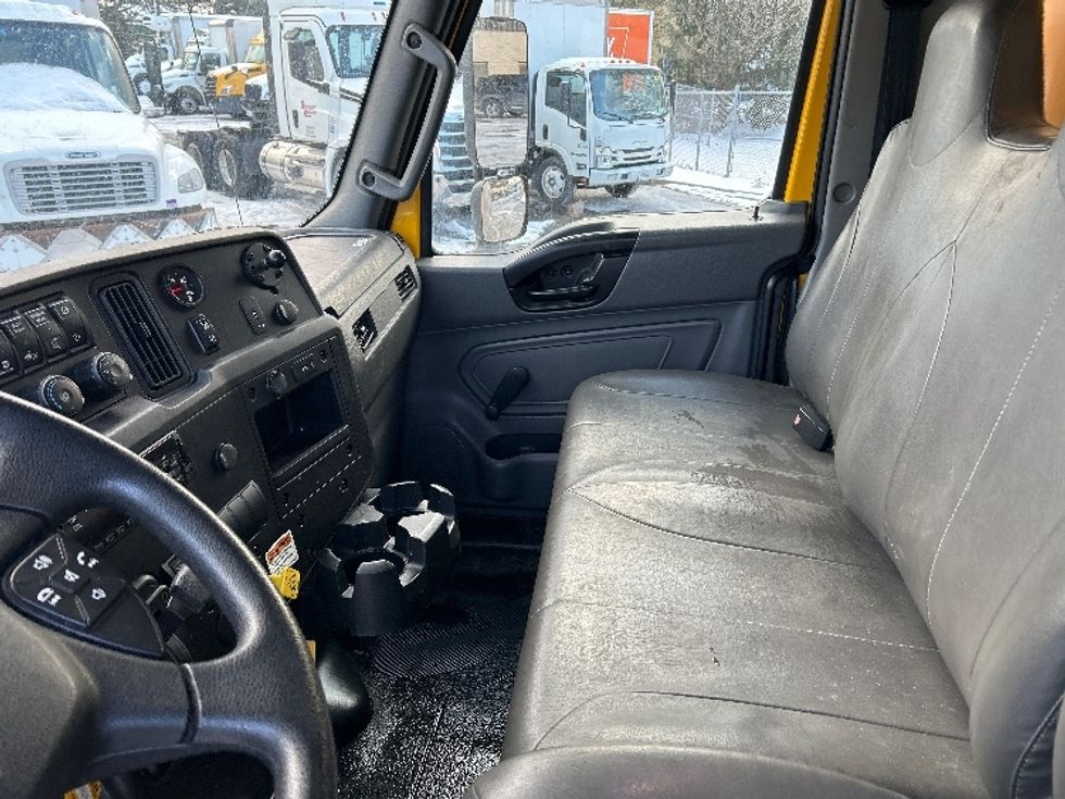 Medium Duty Box Truck-Light and Medium Duty Trucks-International-2021-MV607-Albany-NY-202,900\n\t\tmiles-$ 37,250 - Image 19