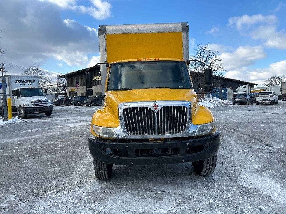Medium Duty Box Truck-Light and Medium Duty Trucks-International-2021-MV607-Albany-NY-202,900\n\t\tmiles-$ 37,250 - Image 2