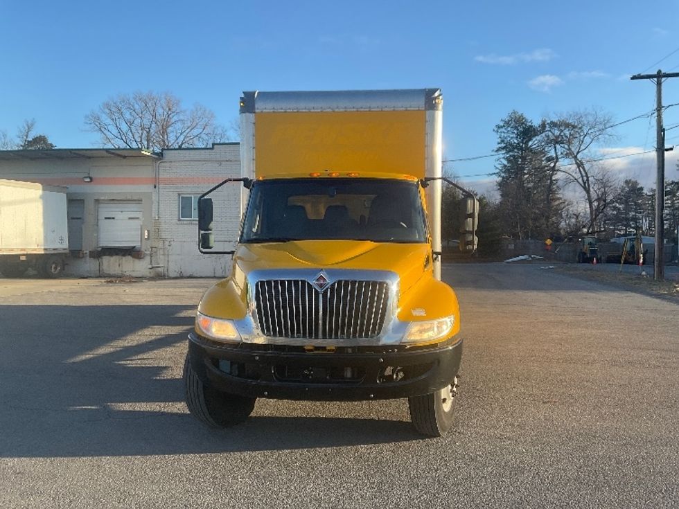 Medium Duty Box Truck-Light and Medium Duty Trucks-International-2021-MV607-Albany-NY-216,744\n\t\tmiles-$ 34,250 - Image 2