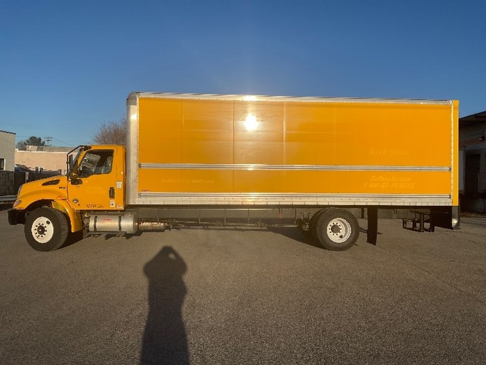 Medium Duty Box Truck-Light and Medium Duty Trucks-International-2021-MV607-Albany-NY-216,744\n\t\tmiles-$ 34,250 - Image 4