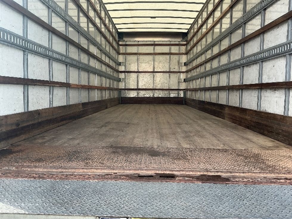 Medium Duty Box Truck-Light and Medium Duty Trucks-International-2021-MV607-Albany-NY-229,209\n\t\tmiles-$ 40,500 - Image 10