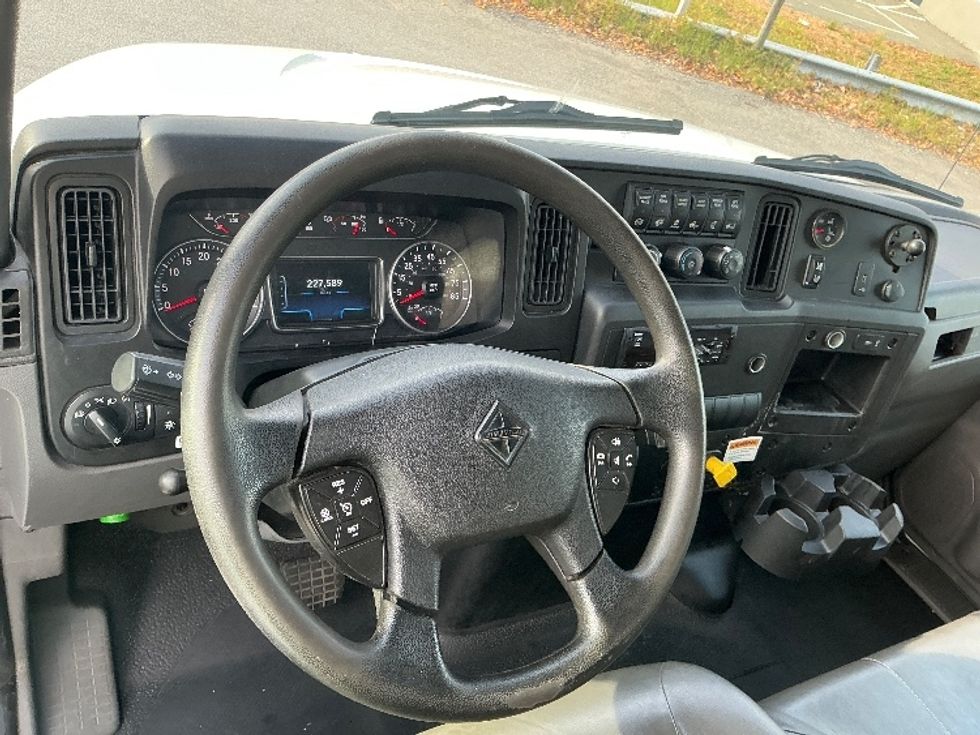 Medium Duty Box Truck-Light and Medium Duty Trucks-International-2021-MV607-Albany-NY-229,209\n\t\tmiles-$ 40,500 - Image 18