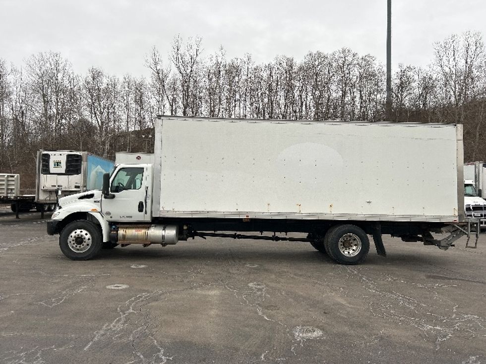 Medium Duty Box Truck-Light and Medium Duty Trucks-International-2021-MV607-Albany-NY-250,986\n\t\tmiles-$ 32,500 - Image 4
