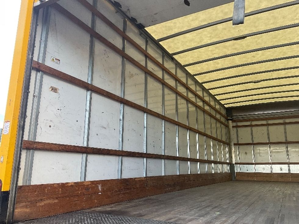 Medium Duty Box Truck-Light and Medium Duty Trucks-International-2021-MV607-Albuquerque-NM-231,922\n\t\tmiles-$ 37,750 - Image 11