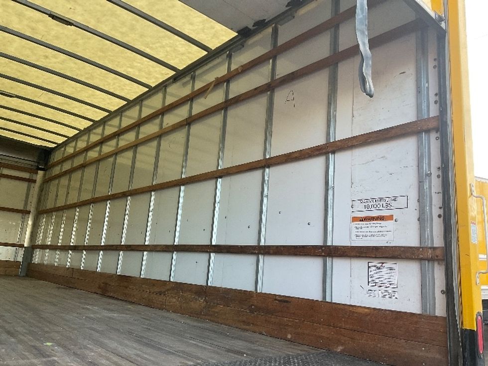 Medium Duty Box Truck-Light and Medium Duty Trucks-International-2021-MV607-Albuquerque-NM-231,922\n\t\tmiles-$ 37,750 - Image 12