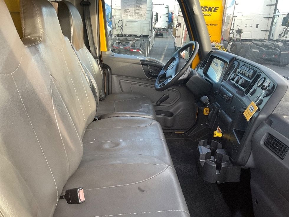 Medium Duty Box Truck-Light and Medium Duty Trucks-International-2021-MV607-Albuquerque-NM-231,922\n\t\tmiles-$ 37,750 - Image 22