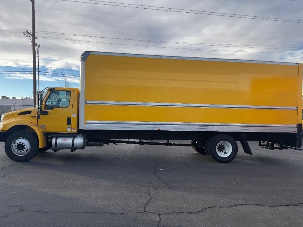 Medium Duty Box Truck-Light and Medium Duty Trucks-International-2021-MV607-Albuquerque-NM-231,922\n\t\tmiles-$ 37,750 - Image 4