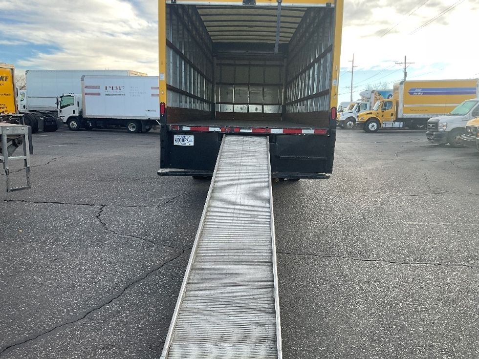 Medium Duty Box Truck-Light and Medium Duty Trucks-International-2021-MV607-Albuquerque-NM-231,922\n\t\tmiles-$ 37,750 - Image 9