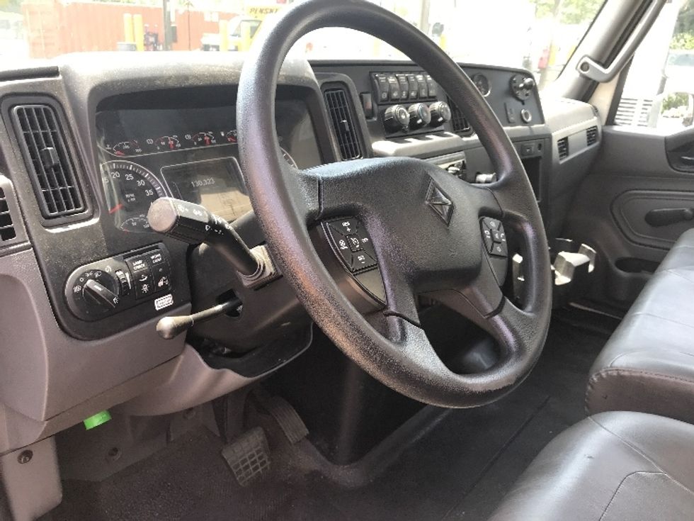Medium Duty Box Truck-Light and Medium Duty Trucks-International-2021-MV607-Alexandria-VA-130,324\n\t\tmiles-$ 61,500 - Image 17