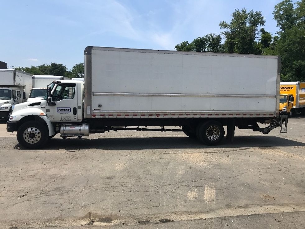 Medium Duty Box Truck-Light and Medium Duty Trucks-International-2021-MV607-Alexandria-VA-130,324\n\t\tmiles-$ 61,500 - Image 4