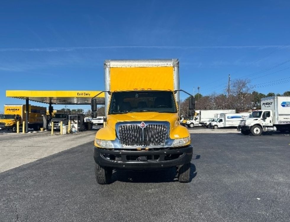 Medium Duty Box Truck-Light and Medium Duty Trucks-International-2021-MV607-Alexandria-VA-195,014\n\t\tmiles-$ 41,250 - Image 3