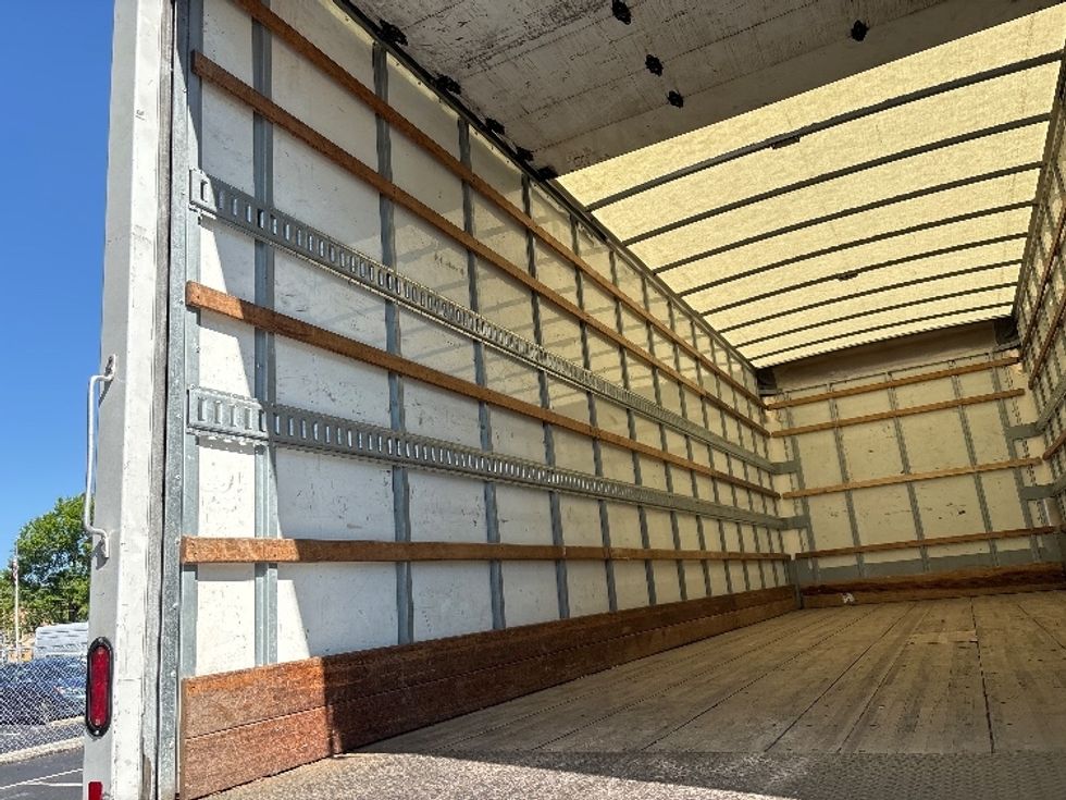 Medium Duty Box Truck-Light and Medium Duty Trucks-International-2021-MV607-Alexandria-VA-202,156\n\t\tmiles-$ 52,000 - Image 10