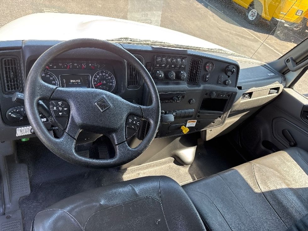 Medium Duty Box Truck-Light and Medium Duty Trucks-International-2021-MV607-Alexandria-VA-202,156\n\t\tmiles-$ 52,000 - Image 17
