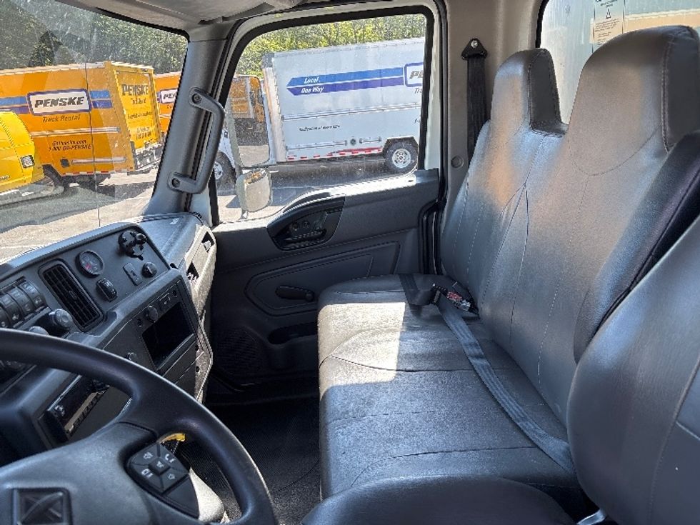 Medium Duty Box Truck-Light and Medium Duty Trucks-International-2021-MV607-Alexandria-VA-202,156\n\t\tmiles-$ 52,000 - Image 18