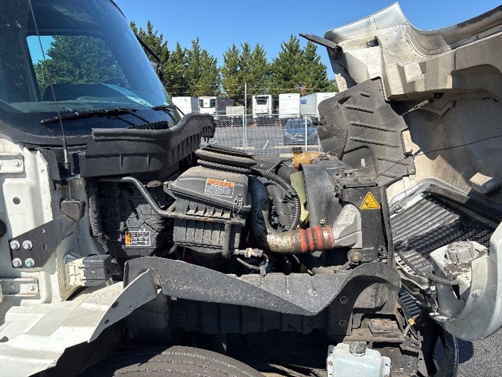 Medium Duty Box Truck-Light and Medium Duty Trucks-International-2021-MV607-Alexandria-VA-202,156\n\t\tmiles-$ 52,000 - Image 26