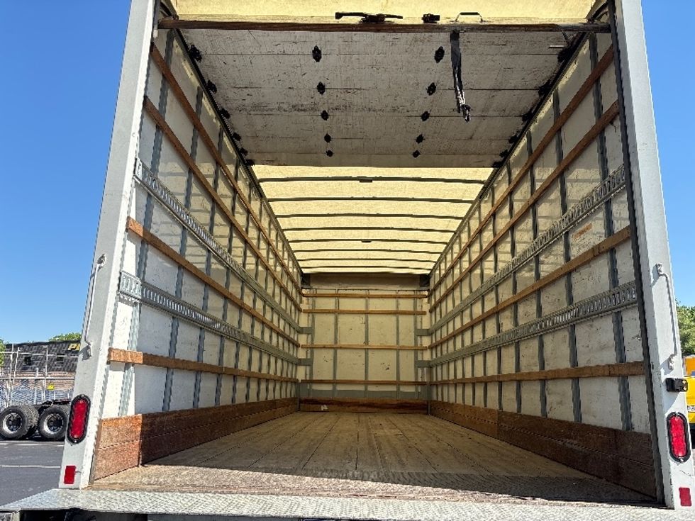 Medium Duty Box Truck-Light and Medium Duty Trucks-International-2021-MV607-Alexandria-VA-202,156\n\t\tmiles-$ 52,000 - Image 8