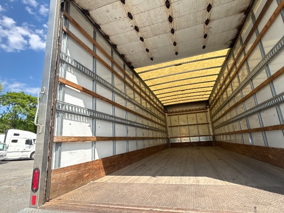 Medium Duty Box Truck-Light and Medium Duty Trucks-International-2021-MV607-Alexandria-VA-220,234\n\t\tmiles-$ 46,500 - Image 11
