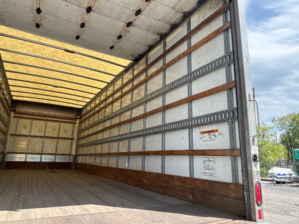 Medium Duty Box Truck-Light and Medium Duty Trucks-International-2021-MV607-Alexandria-VA-220,234\n\t\tmiles-$ 46,500 - Image 12