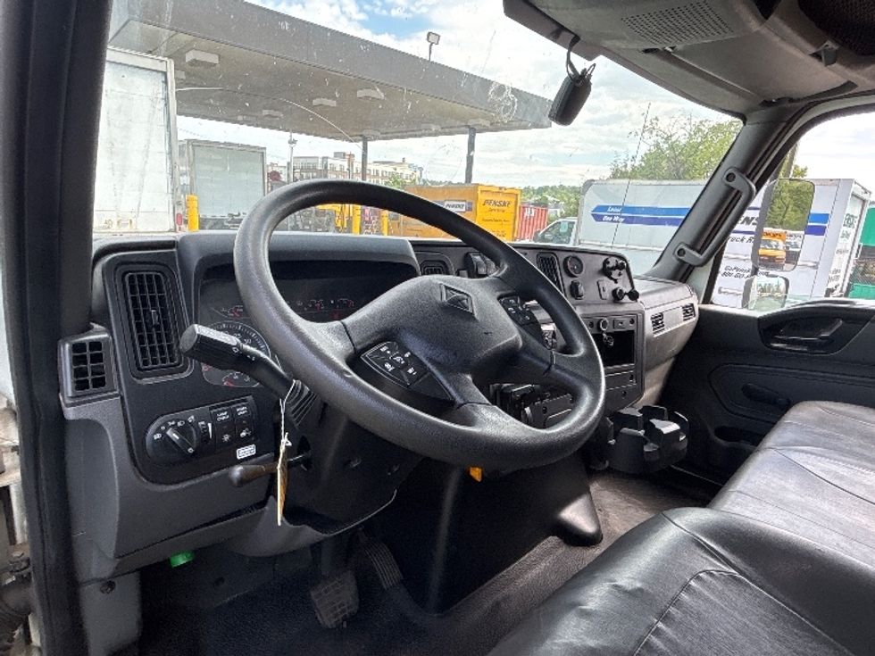 Medium Duty Box Truck-Light and Medium Duty Trucks-International-2021-MV607-Alexandria-VA-220,234\n\t\tmiles-$ 46,500 - Image 17
