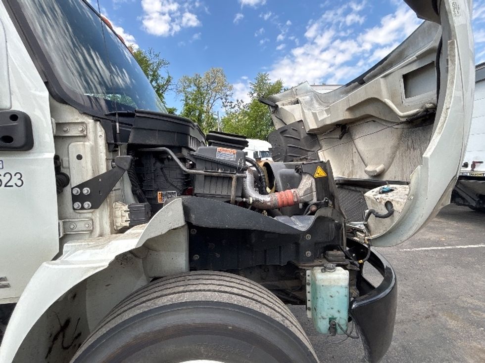Medium Duty Box Truck-Light and Medium Duty Trucks-International-2021-MV607-Alexandria-VA-220,234\n\t\tmiles-$ 46,500 - Image 23