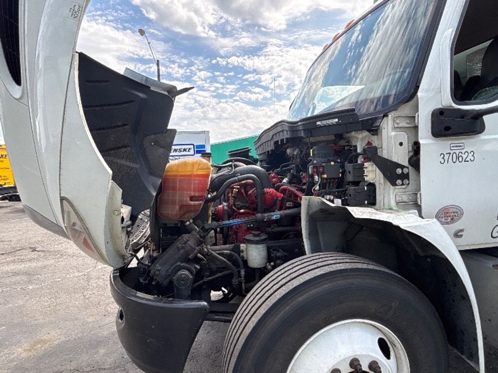 Medium Duty Box Truck-Light and Medium Duty Trucks-International-2021-MV607-Alexandria-VA-220,234\n\t\tmiles-$ 46,500 - Image 24
