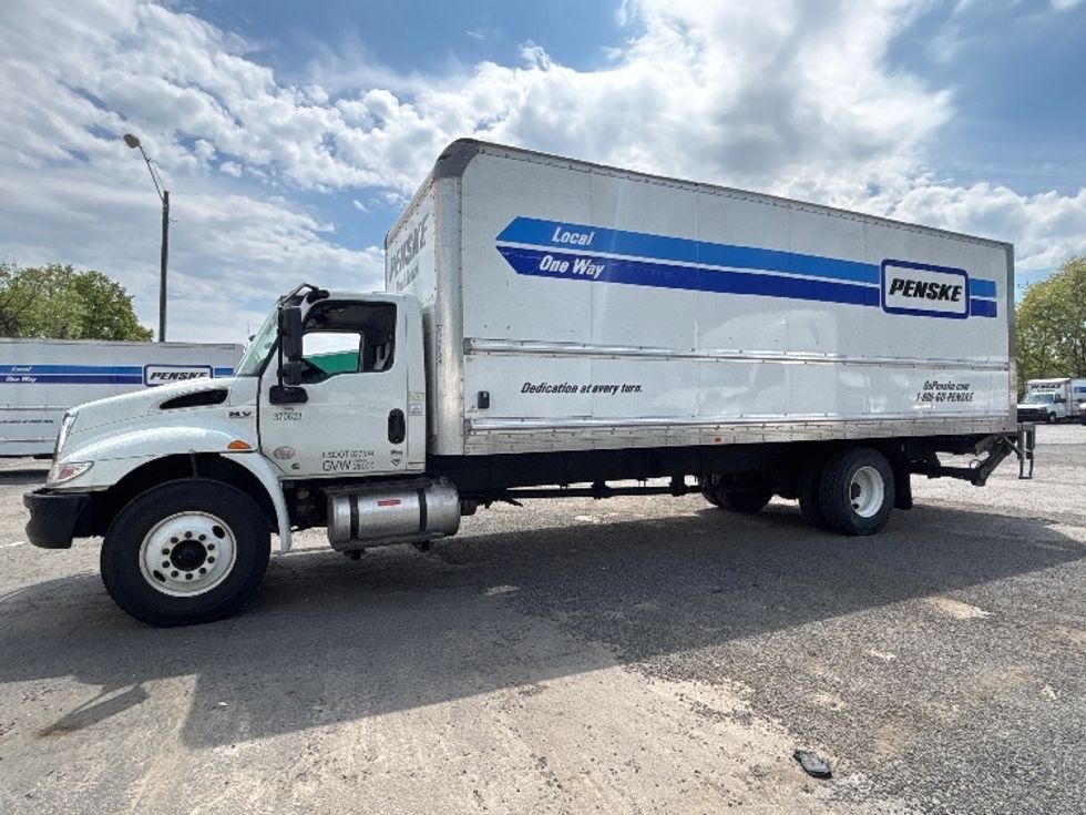 Medium Duty Box Truck-Light and Medium Duty Trucks-International-2021-MV607-Alexandria-VA-220,234\n\t\tmiles-$ 46,500 - Image 4