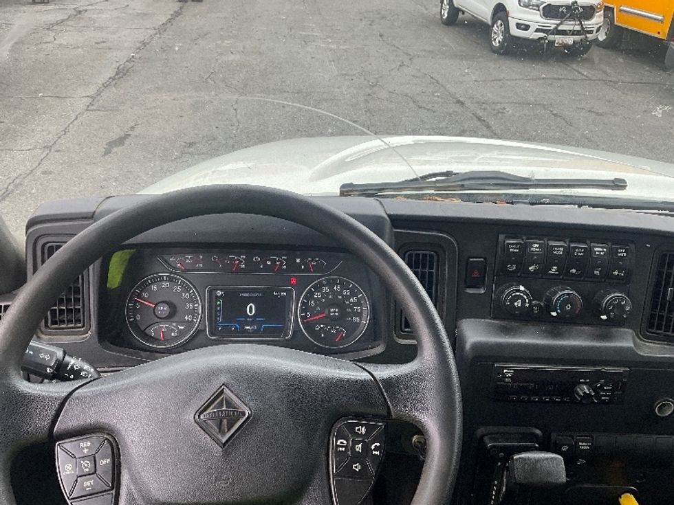 Medium Duty Box Truck-Light and Medium Duty Trucks-International-2021-MV607-Alexandria-VA-220,421\n\t\tmiles-$ 46,500 - Image 18