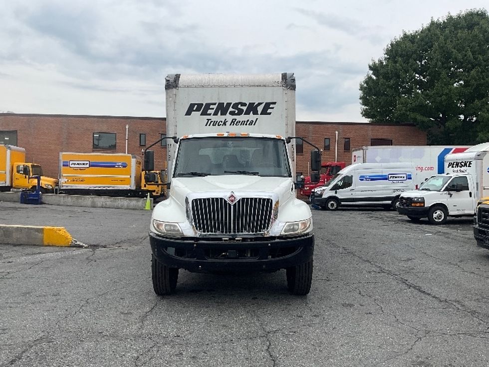 Medium Duty Box Truck-Light and Medium Duty Trucks-International-2021-MV607-Alexandria-VA-220,421\n\t\tmiles-$ 46,500 - Image 2
