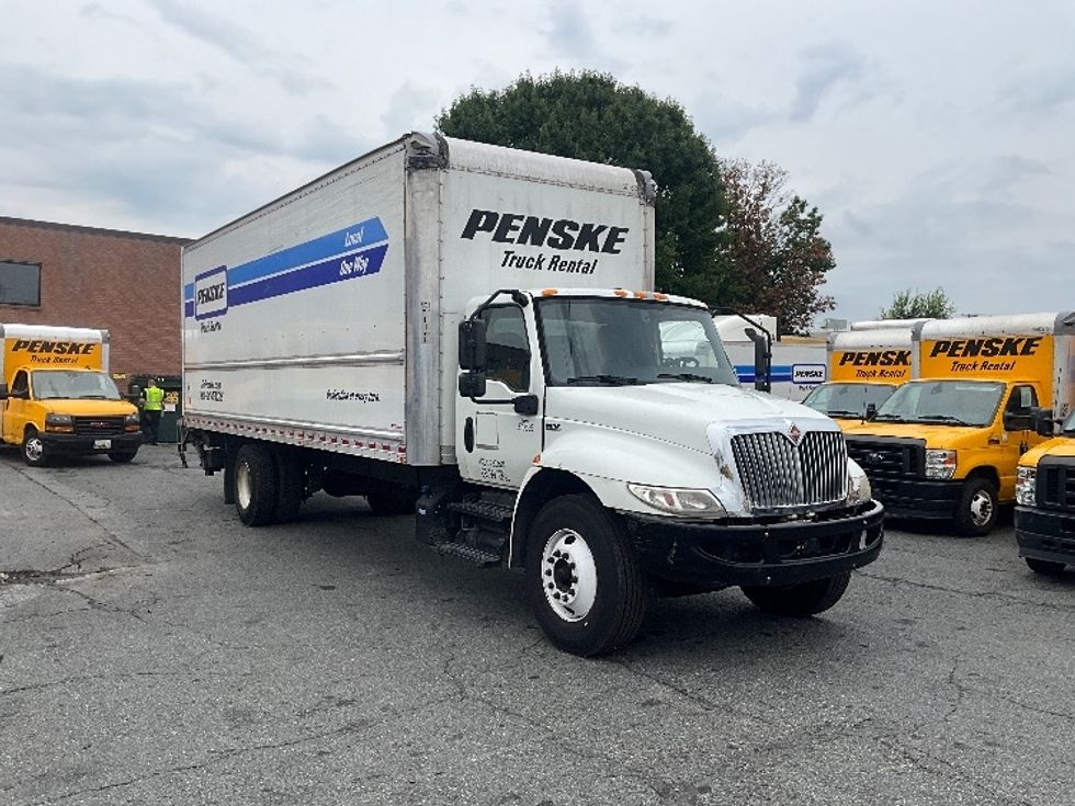 Medium Duty Box Truck-Light and Medium Duty Trucks-International-2021-MV607-Alexandria-VA-222,640\n\t\tmiles-$ 52,250 - Image 1