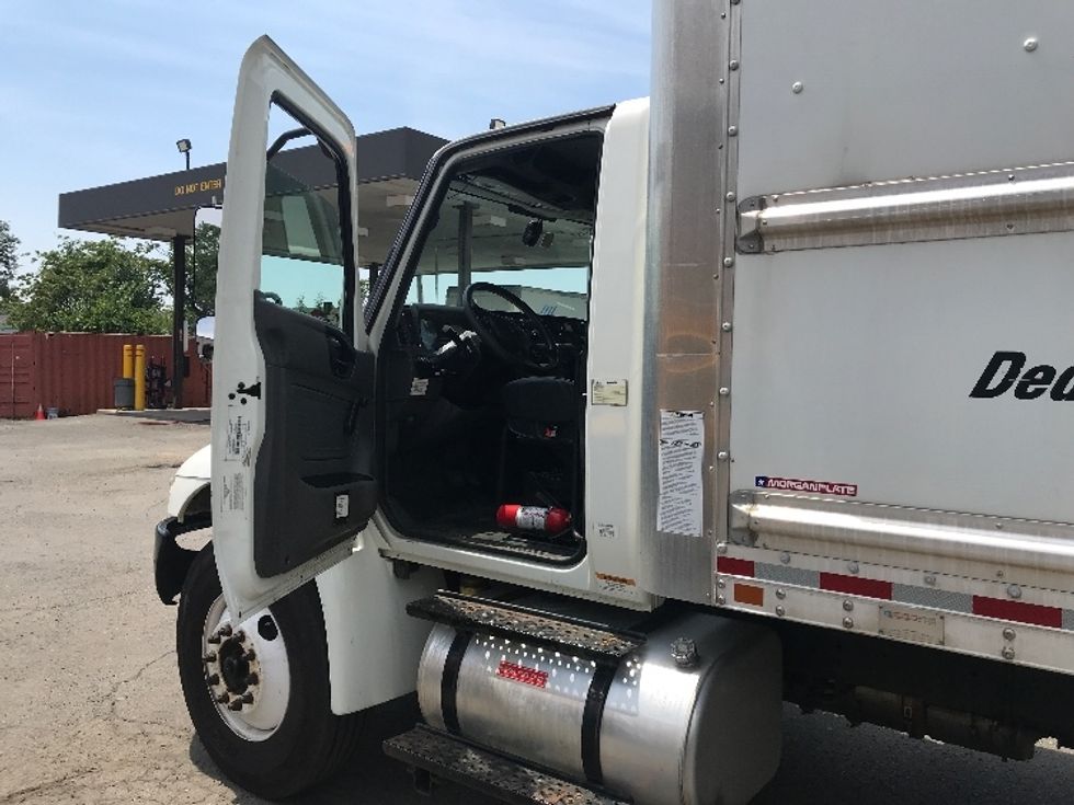 Medium Duty Box Truck-Light and Medium Duty Trucks-International-2021-MV607-Alexandria-VA-237,413\n\t\tmiles-$ 41,750 - Image 16