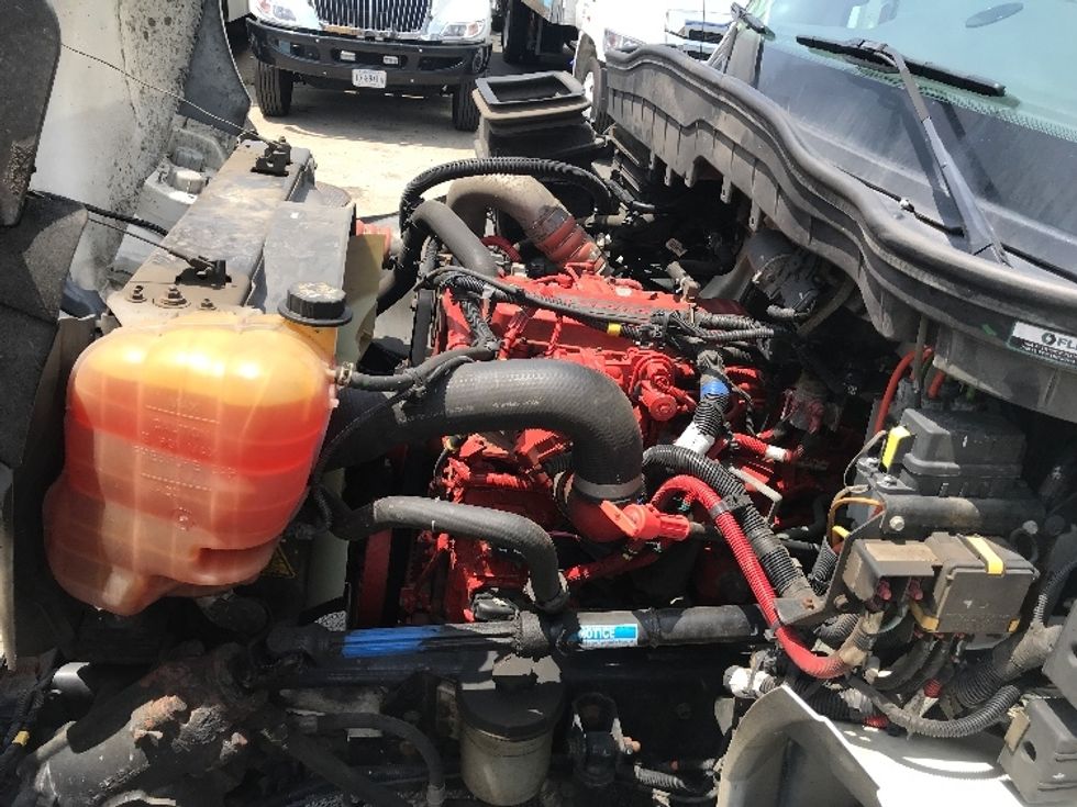 Medium Duty Box Truck-Light and Medium Duty Trucks-International-2021-MV607-Alexandria-VA-237,413\n\t\tmiles-$ 41,750 - Image 24