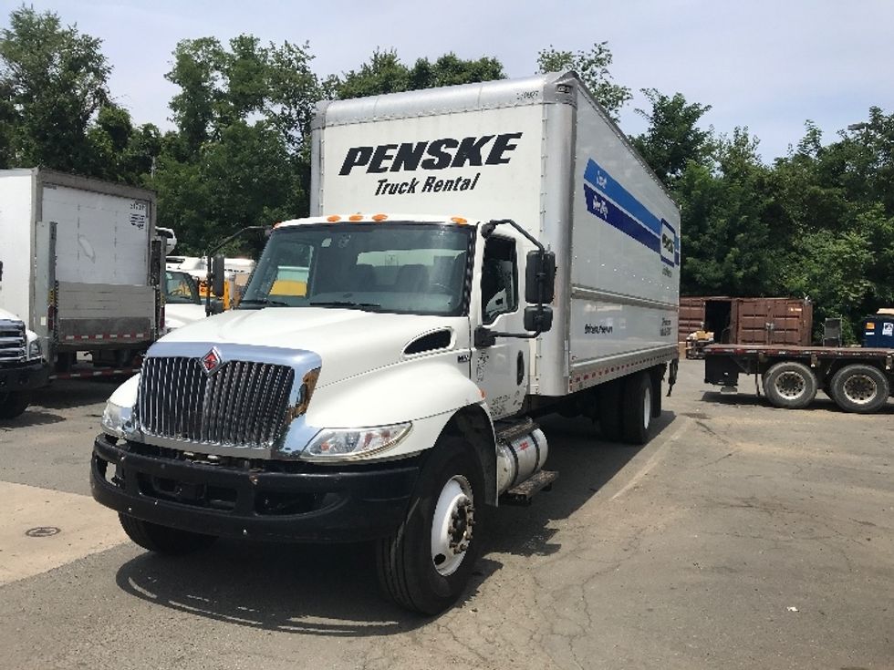 Medium Duty Box Truck-Light and Medium Duty Trucks-International-2021-MV607-Alexandria-VA-237,413\n\t\tmiles-$ 41,750 - Image 3
