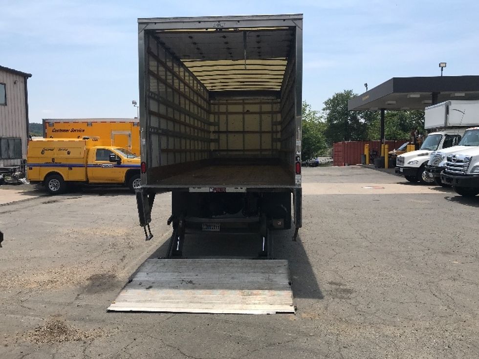 Medium Duty Box Truck-Light and Medium Duty Trucks-International-2021-MV607-Alexandria-VA-237,413\n\t\tmiles-$ 41,750 - Image 9
