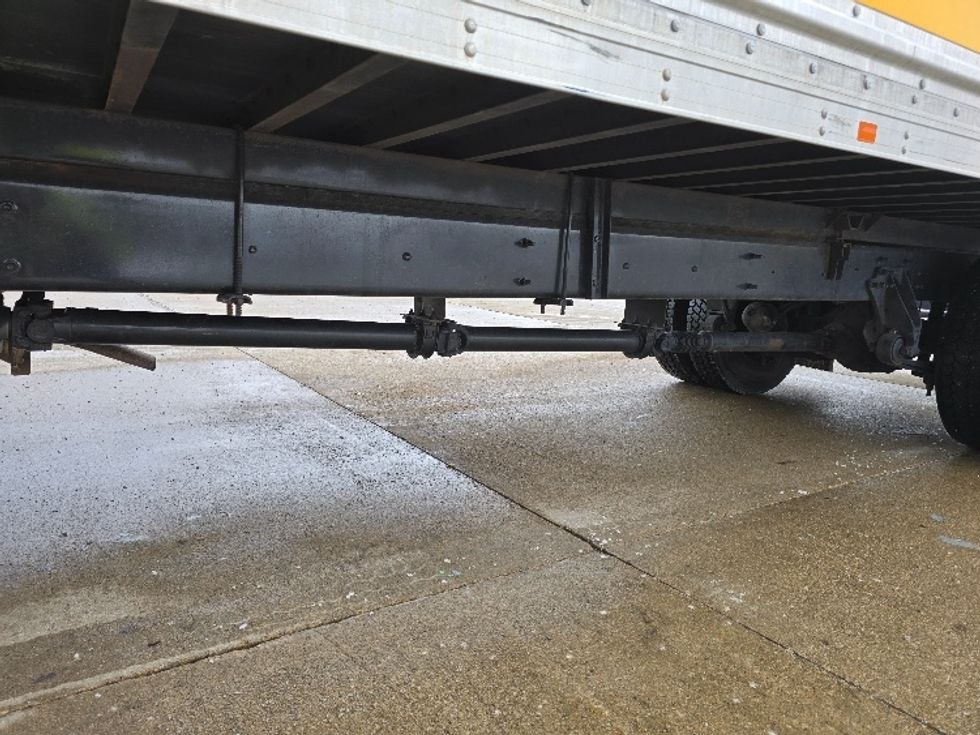 Medium Duty Box Truck-Light and Medium Duty Trucks-International-2021-MV607-Allen Park-MI-222,054\n\t\tmiles-$ 38,000 - Image 5