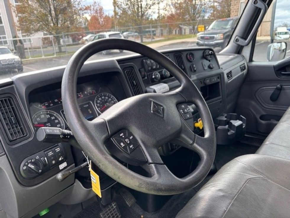 Medium Duty Box Truck-Light and Medium Duty Trucks-International-2021-MV607-Allentown-PA-219,415\n\t\tmiles-$ 44,750 - Image 16