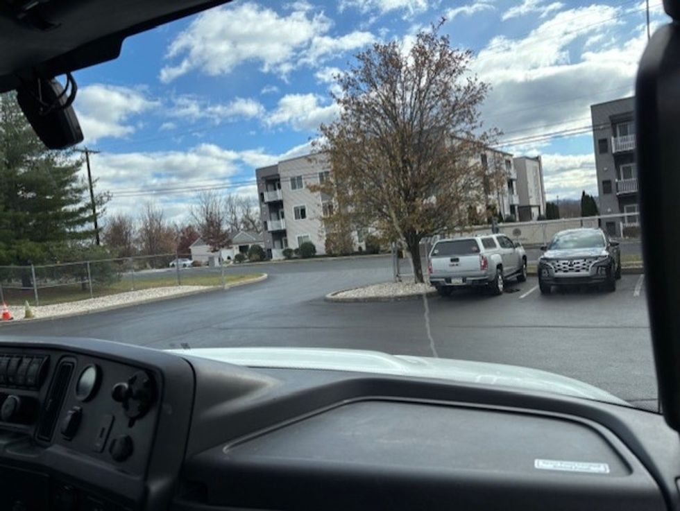 Medium Duty Box Truck-Light and Medium Duty Trucks-International-2021-MV607-Allentown-PA-219,415\n\t\tmiles-$ 44,750 - Image 20